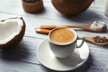 İçki ve malzemeler ile Kupası 