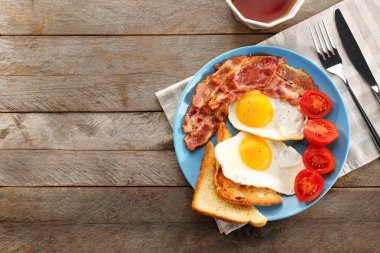 Yumurtalı kahvaltı.