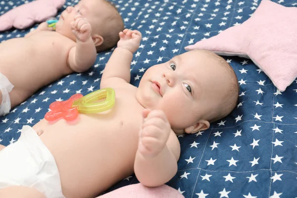 Krásné miminko dvojčata — Stock fotografie