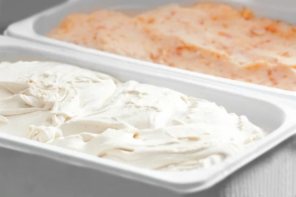 Вкусное йогуртовое мороженое — стоковое фото