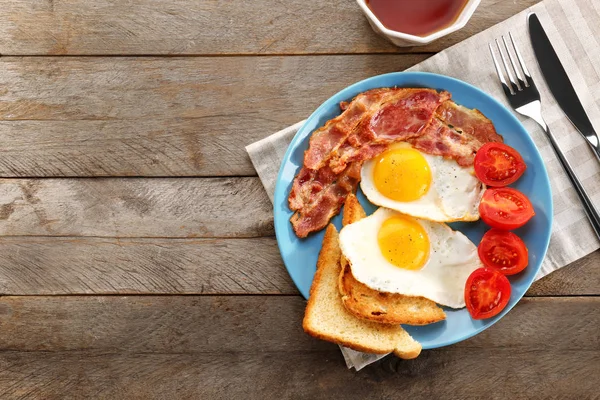Yumurtalı kahvaltı.