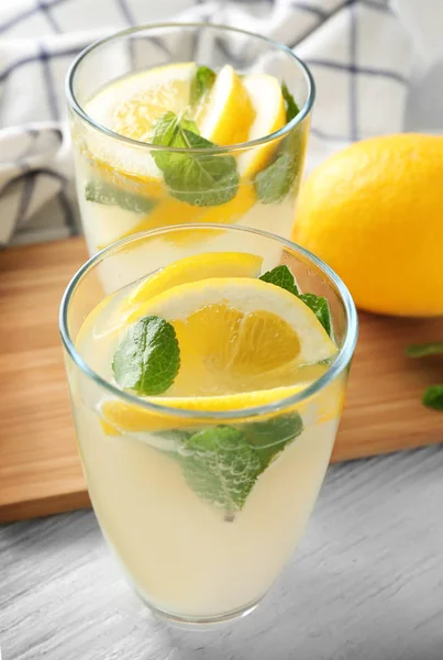 Frische schmackhafte Limonade — Stockfoto