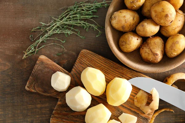 Raw organic potato — Stock Photo, Image