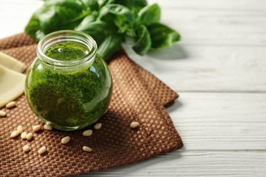 lezzetli bir sos ve malzemeler