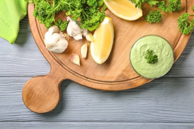 Lezzetli yoğurt sos 