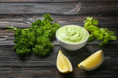 Lezzetli yoğurt sos 