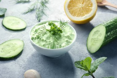 Lezzetli yoğurt sos 