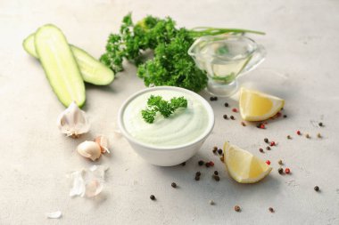 Lezzetli yoğurt sos