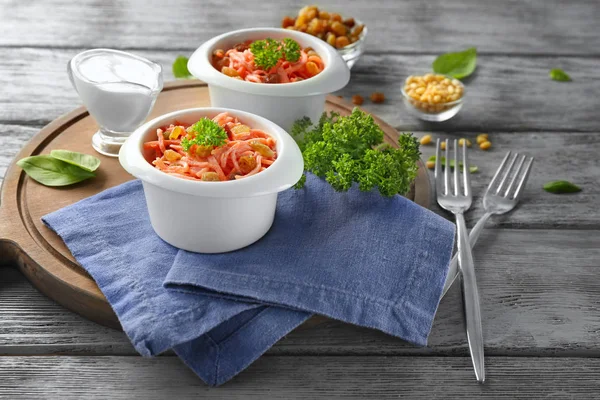 Delicious carrot raisin salad — Stock Photo, Image