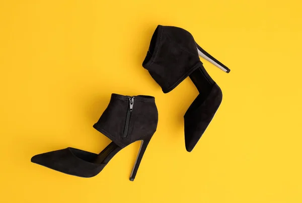 Weibliche stilvolle Schuhe — Stockfoto