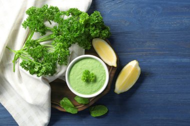 Lezzetli yoğurt sos 