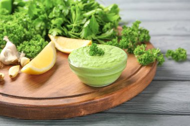 Lezzetli yoğurt sos 