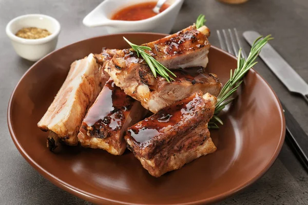 Delicious pork ribs — Stock Photo, Image