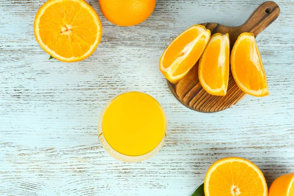 Zumo de naranja y frutas frescas —  Fotos de Stock