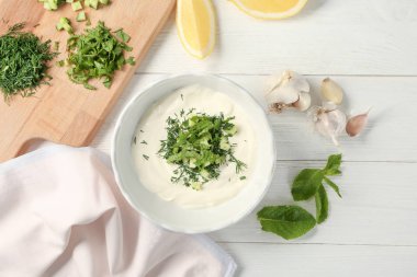 Lezzetli yoğurt sos 