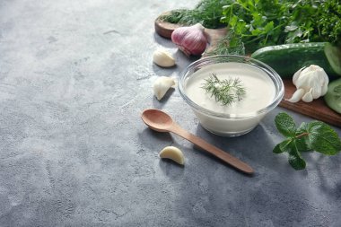 Lezzetli yoğurt sos 