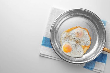 Çok kızarmış yumurta