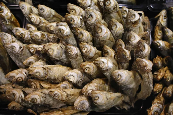 Dried fish in supermarket — Stock Photo, Image