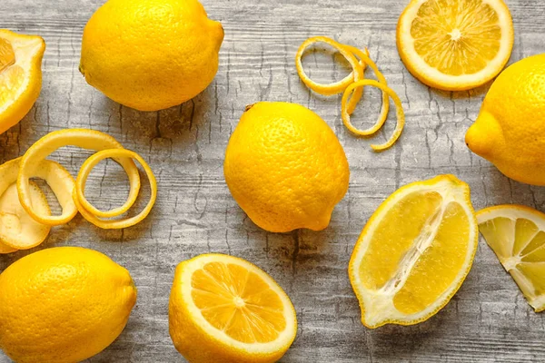 Delicious sliced lemons — Stock Photo, Image
