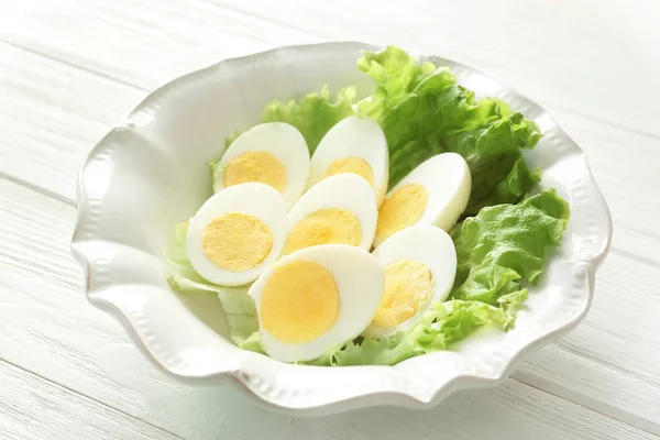 Sliced hard boiled eggs — Stock Photo, Image