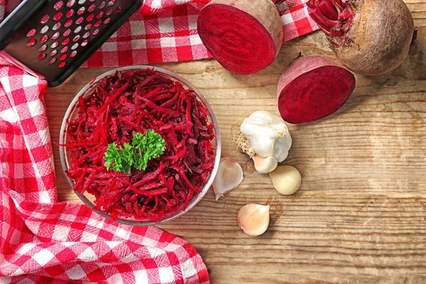 Fresh grated beet — Stock Photo, Image