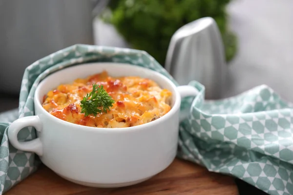 Pot with turkey casserole — Stock Photo, Image