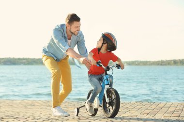  adam Bisiklete binmek için son öğretim