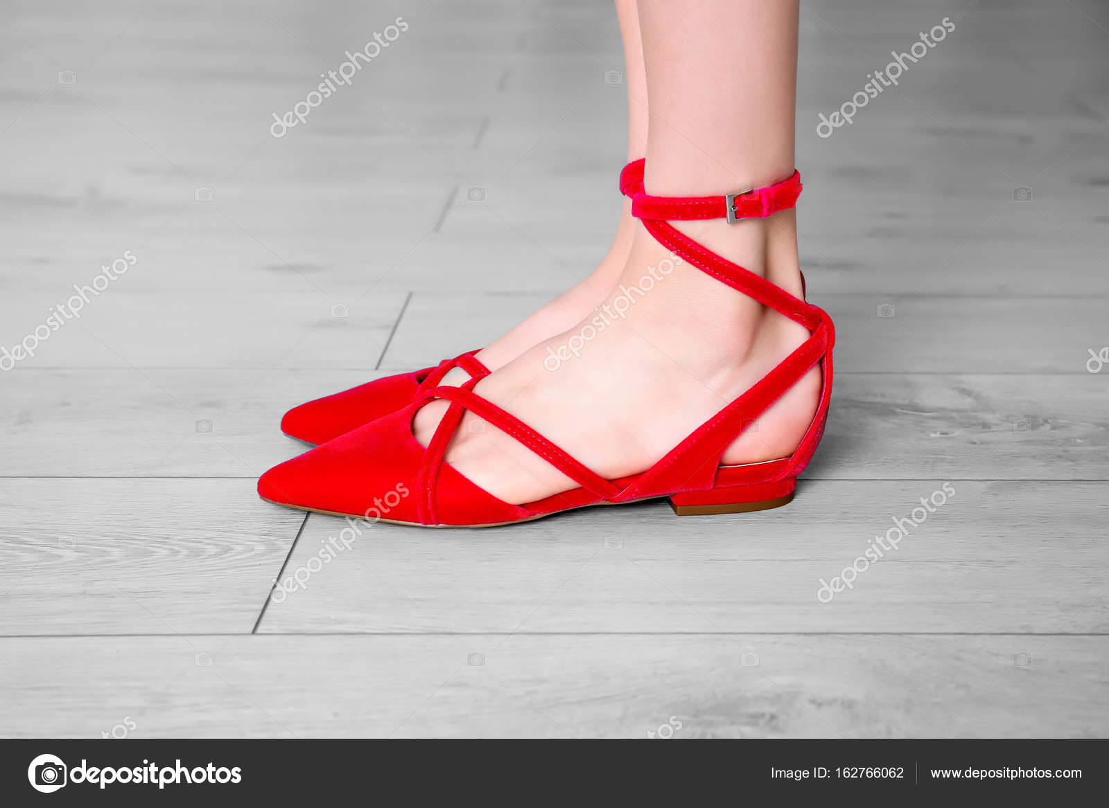 stylish flat shoes for ladies