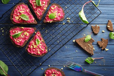 Lezzetli tost ile ızgara  