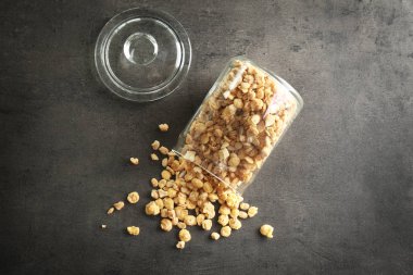 Cam Kavanoz Sağlıklı Kahvaltı gevreği ile  