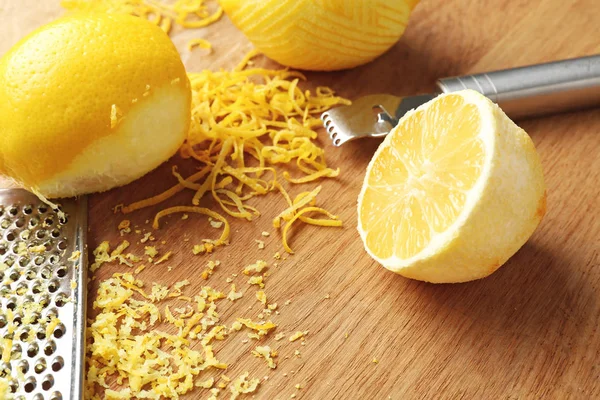 Composition with lemons, zest — Stock Photo, Image