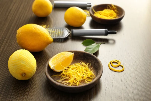 Fresh lemon zest — Stock Photo, Image
