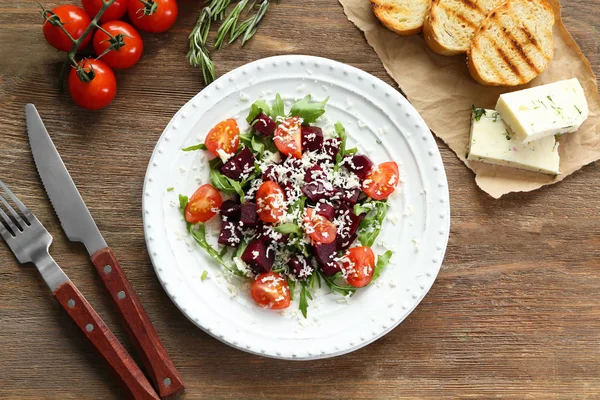 Plate with beet salad — Stock Photo, Image