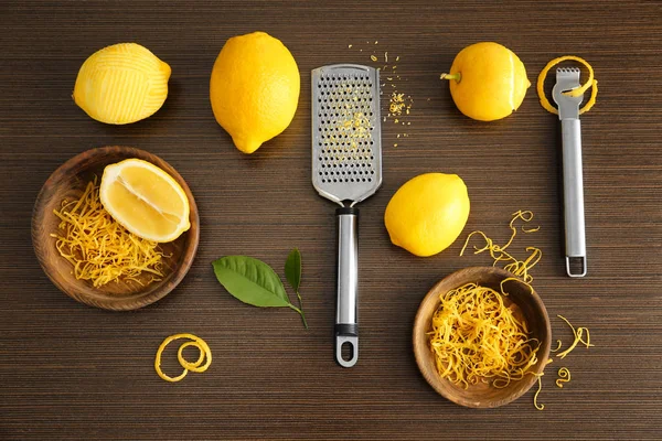 Samenstelling met verse citroenen — Stockfoto