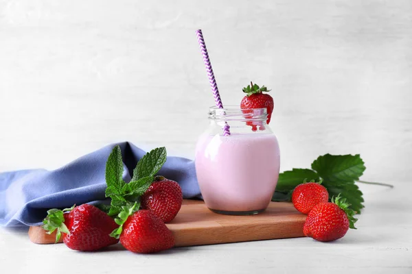 Delicious strawberry homemade smoothie — Stock Photo, Image