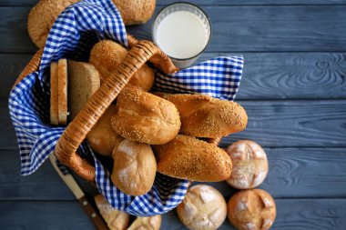 Lezzetli ekmek sepeti 