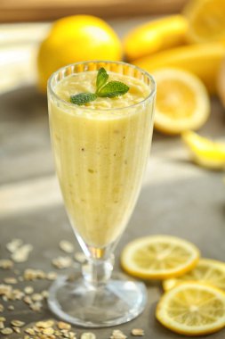 Taze lezzetli smoothie