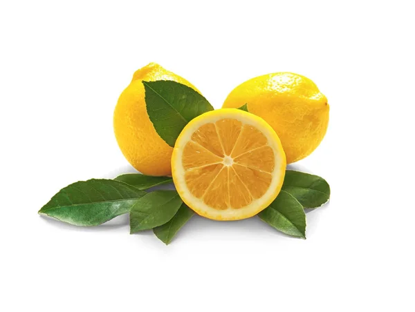 Heerlijke citrus vruchten op witte achtergrond — Stockfoto