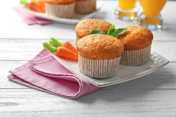 Leckere Karotten-Muffins — Stockfoto