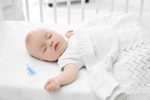 Adorable baby sleeping in cradle — Stock Photo, Image