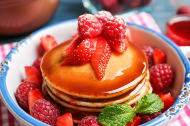 Lezzetli gözleme ile güveç  