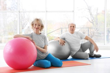 Yaşlı hastalarda Rehabilitasyon Merkezi. Fizyoterapi kavramı