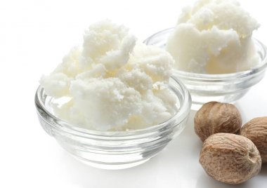 Shea yağı kase ve fındık   
