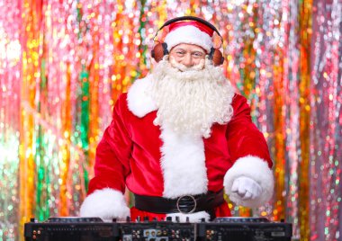 DJ Noel Baba Club