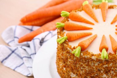 Plaka ile lezzetli havuçlu kek