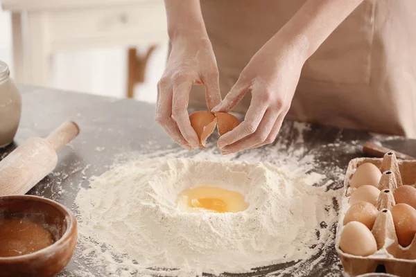 Chef making dough — Stock Photo, Image