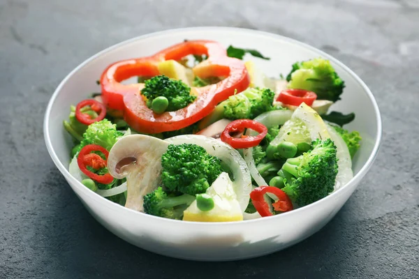 Tabak Brokoli Salatası ile