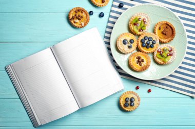 Çilek ile lezzetli çıtır tart  