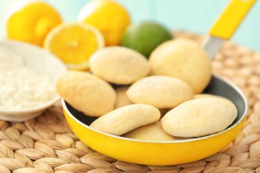 Ev yapımı limonlu kurabiye