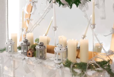 Mumlar ve küçük fenerler 